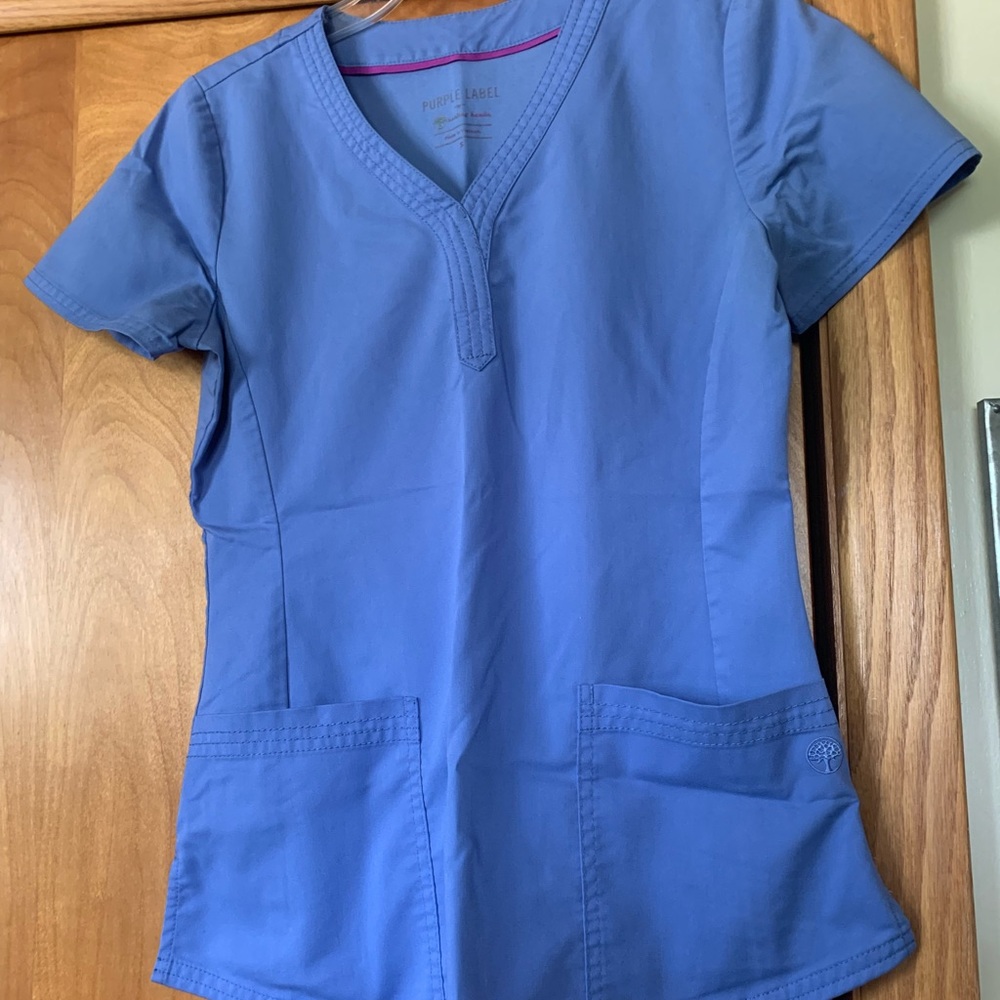 Fitted Blue Short sleeve scrub top.